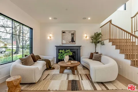 $3,995,000 | 7419 Alverstone Avenue, Los Angeles, CA 90045