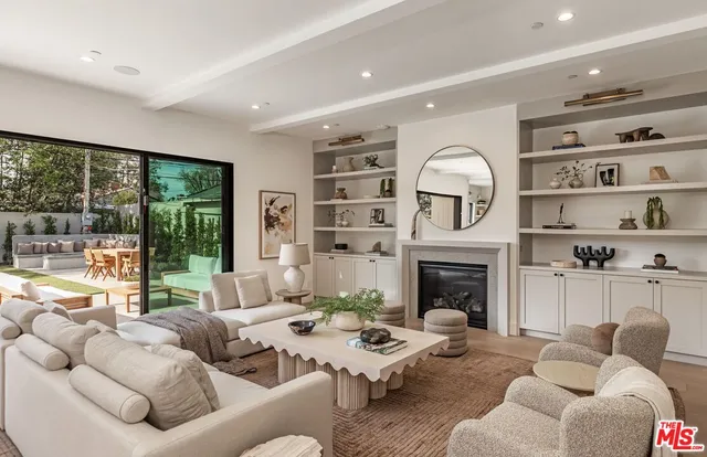 $3,995,000 | 7419 Alverstone Avenue, Los Angeles, CA 90045