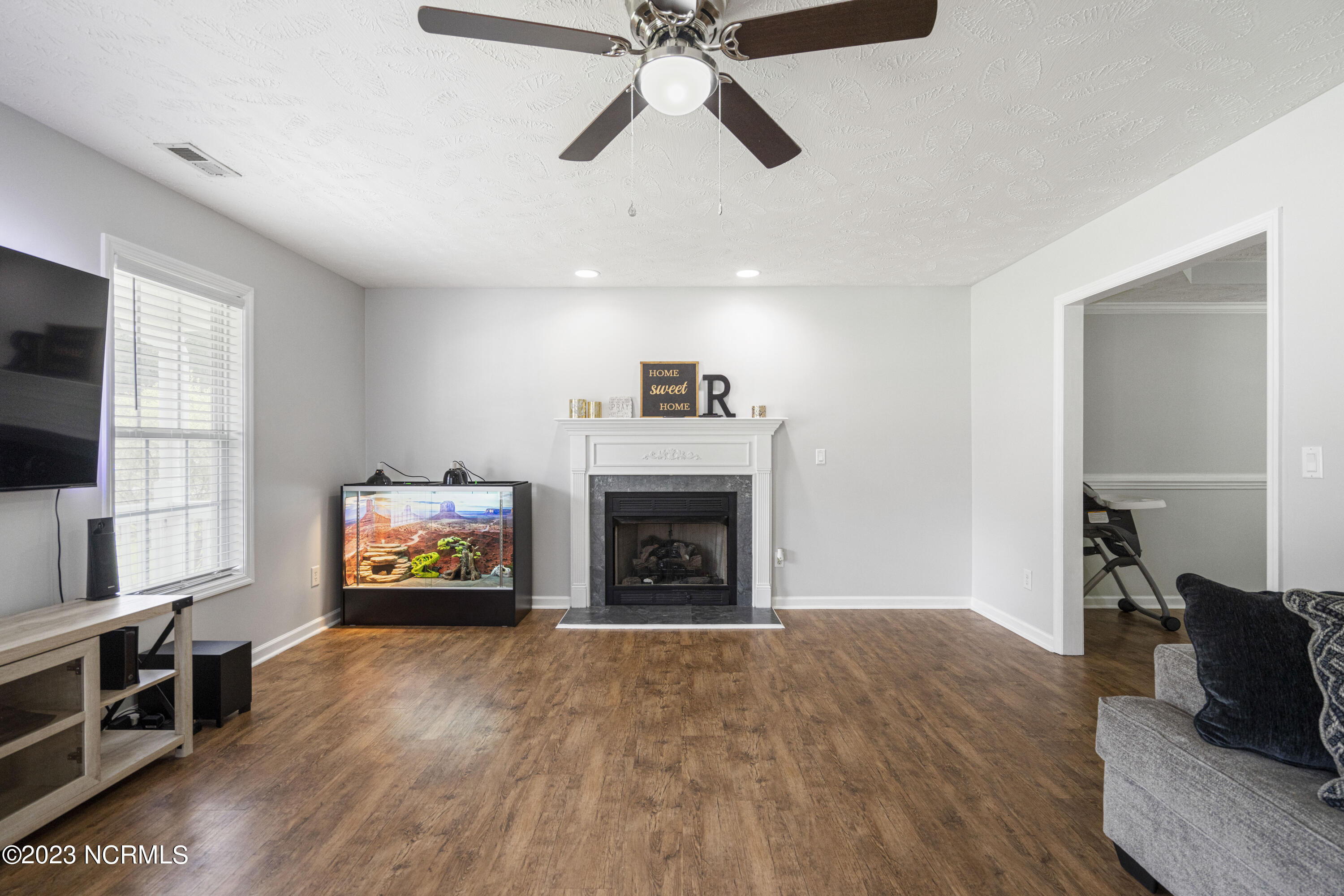 809 Little Roxy Court Jacksonville, NC 28540 - Photo 9 of 68 DSC04128