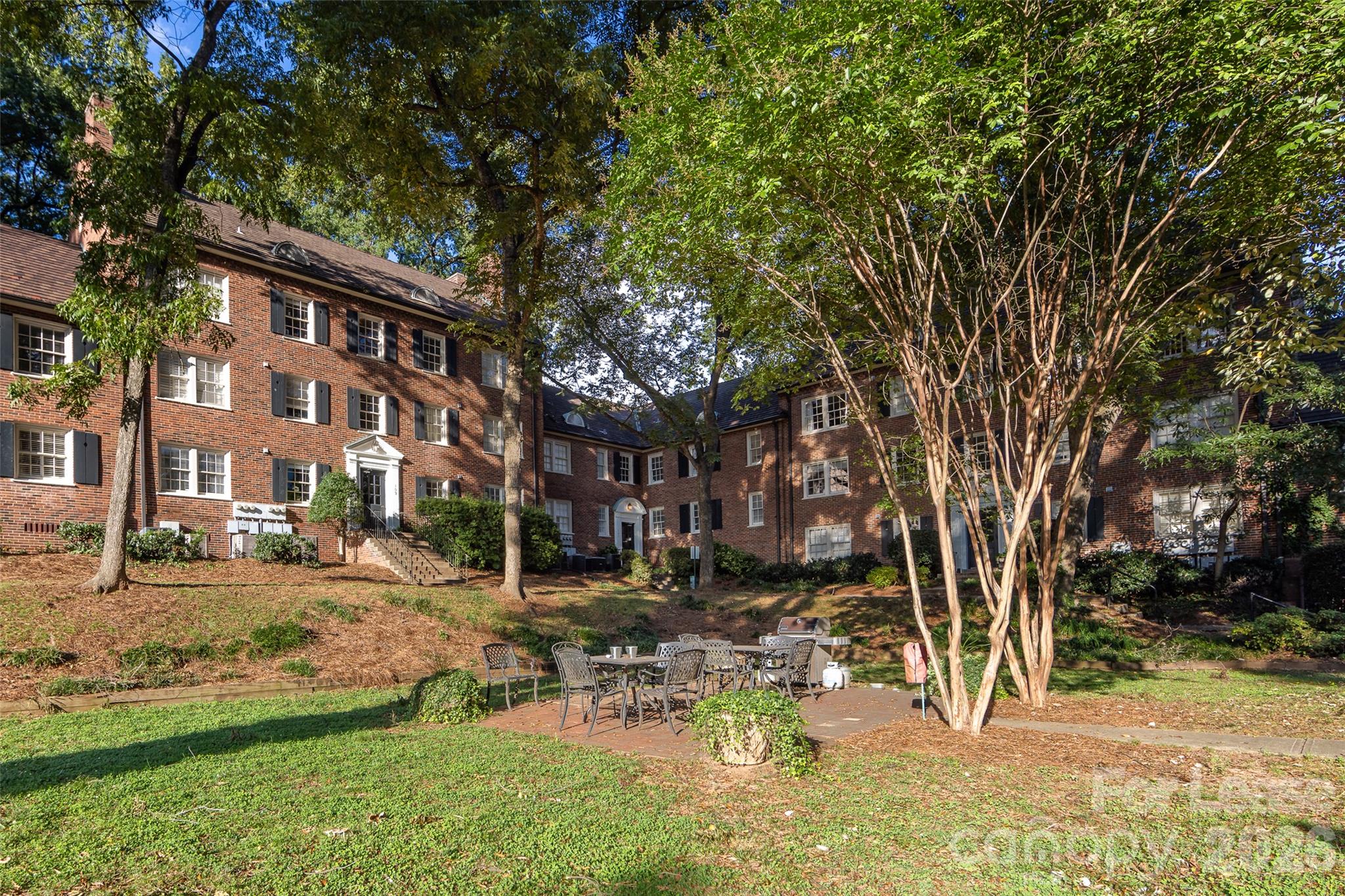 104 Colville Road, Unit 42A Charlotte, NC 28207 - Photo 5 of 24 Gallery Image 5