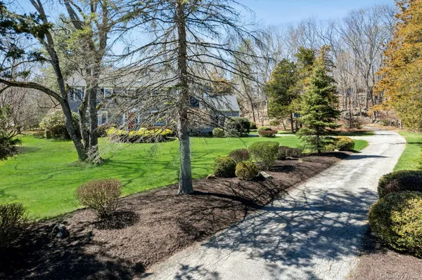 $1,700,000 | 83 Upper Shad Road, Pound Ridge, NY 10576