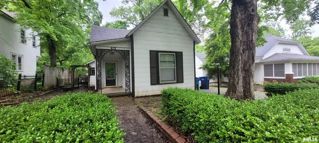 $128,500 | 419 North Johnson Avenue, Mount Vernon, IL 62864