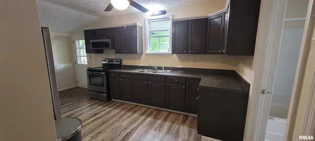 $128,500 | 419 North Johnson Avenue, Mount Vernon, IL 62864