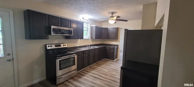 $128,500 | 419 North Johnson Avenue, Mount Vernon, IL 62864