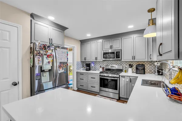 $2,650 | 25031 Aughton Drive, Spring, TX 77389