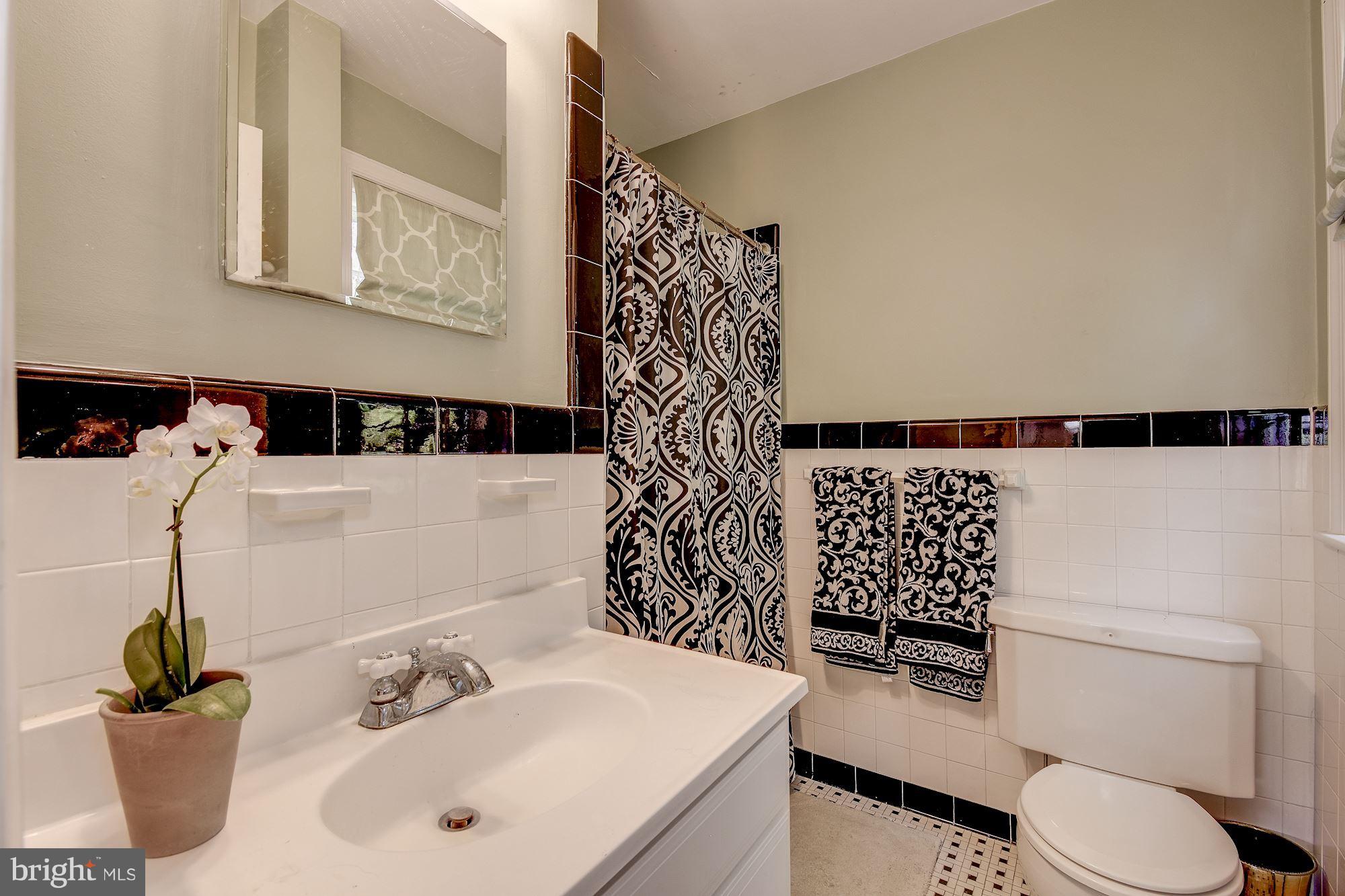 3355 Rittenhouse Street Northwest Washington, DC 20015 - Photo 22 of 28 Bath (Master)