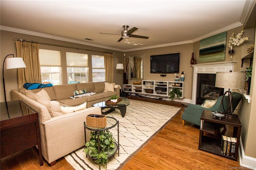9533 Seamill Road Charlotte, NC 28278 - Photo 4 of 23 Gallery Image 4