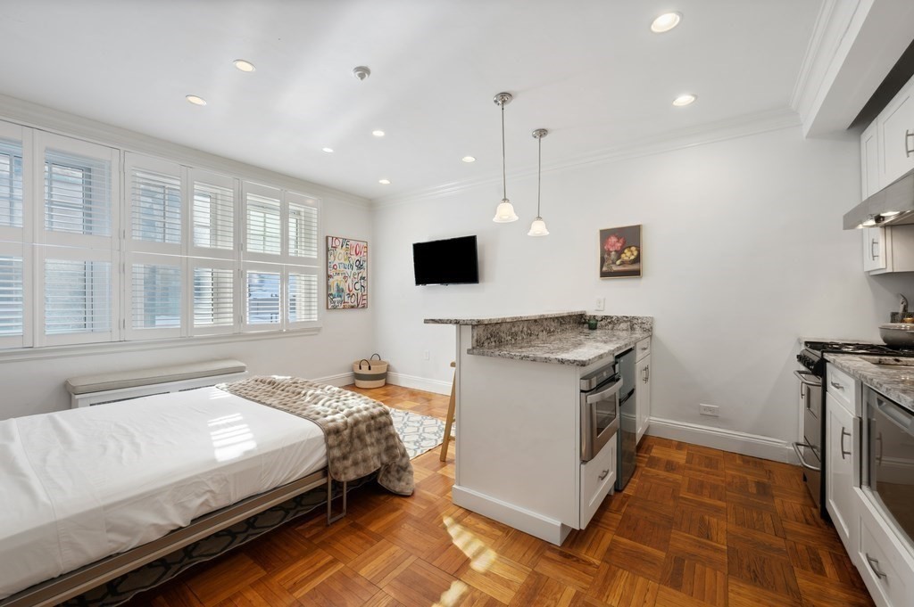 56 Commonwealth Avenue, Unit 53 Boston, MA 02116 - Photo 11 of 17