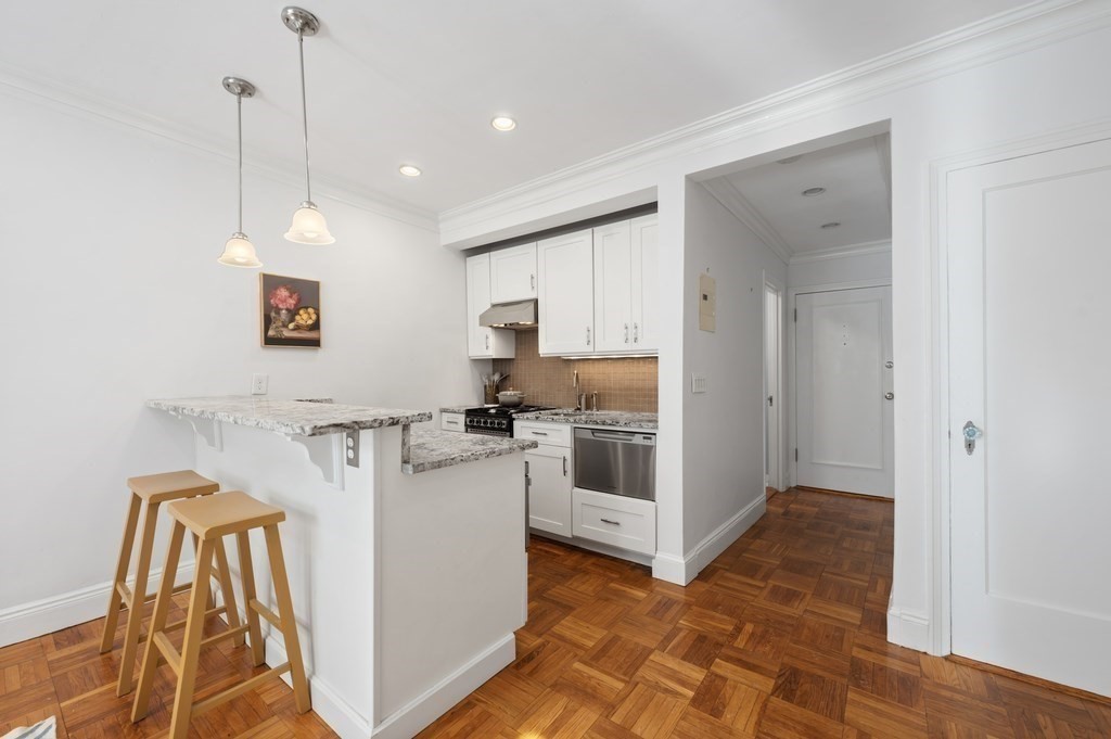 56 Commonwealth Avenue, Unit 53 Boston, MA 02116 - Photo 9 of 17