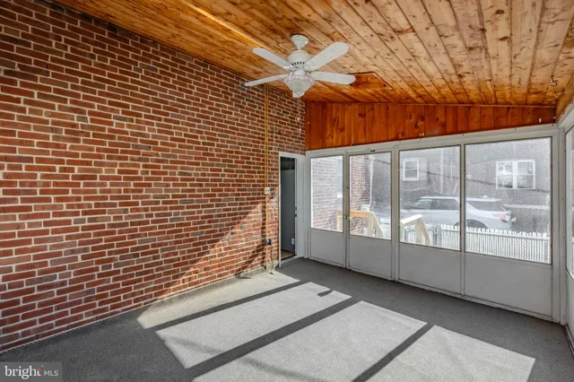 $379,900 | 148 Meadowbrook Avenue, Upper Darby, PA 19082