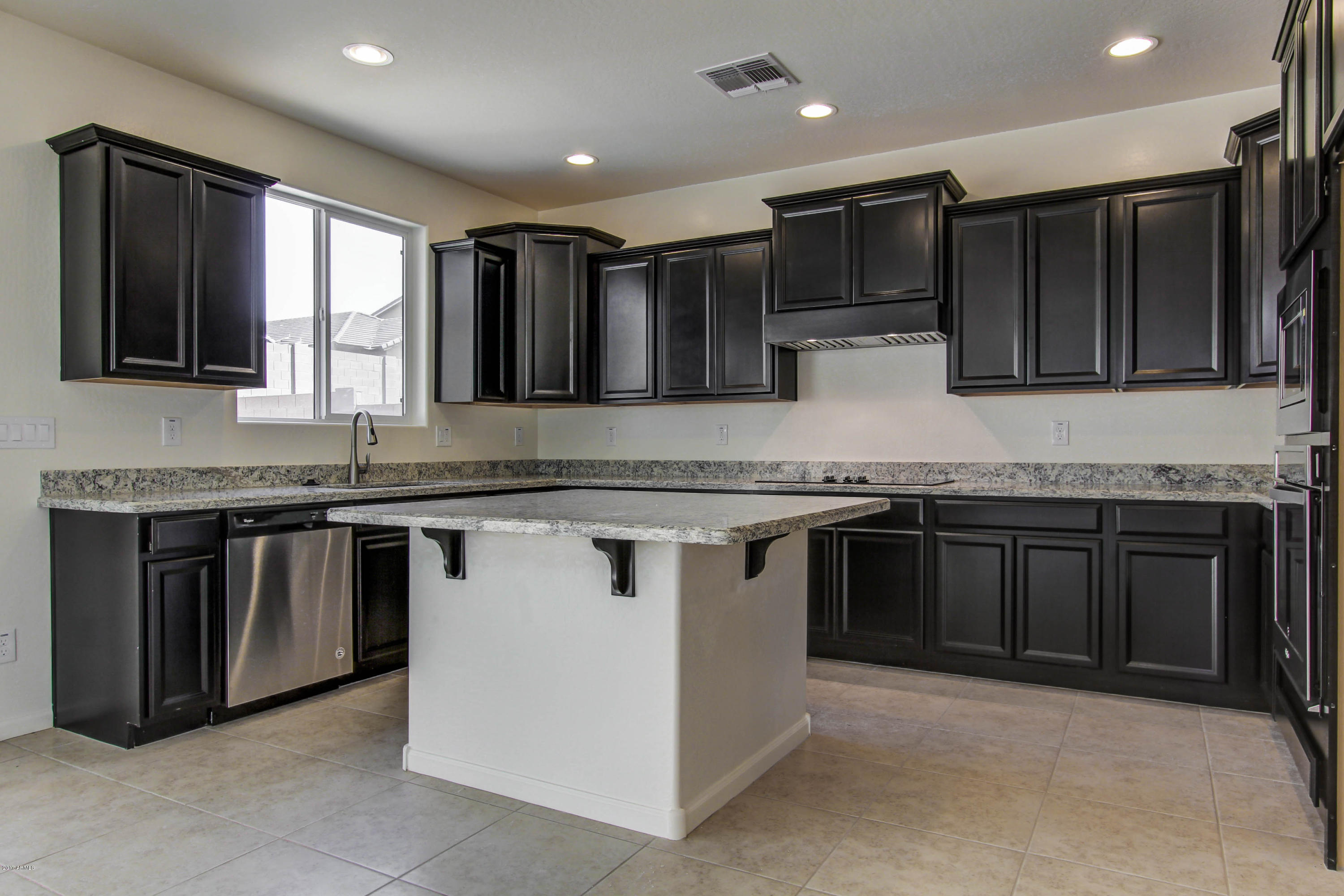 20668 West Point Ridge Road Buckeye, AZ 85396 - Photo 6 of 15 006_Kitchen