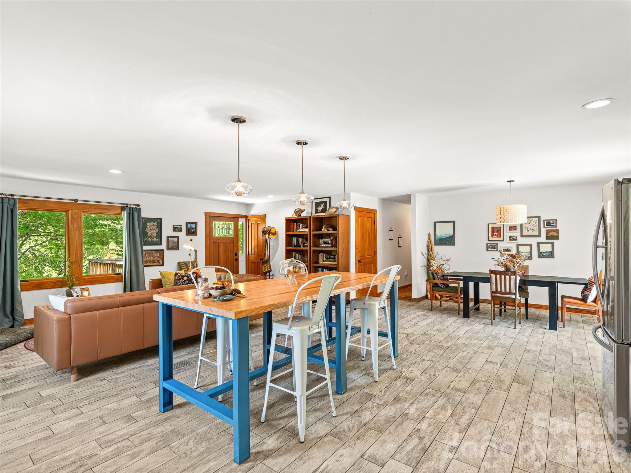 241 Pinners Cove Road Asheville, NC 28803 - Photo 8 of 33