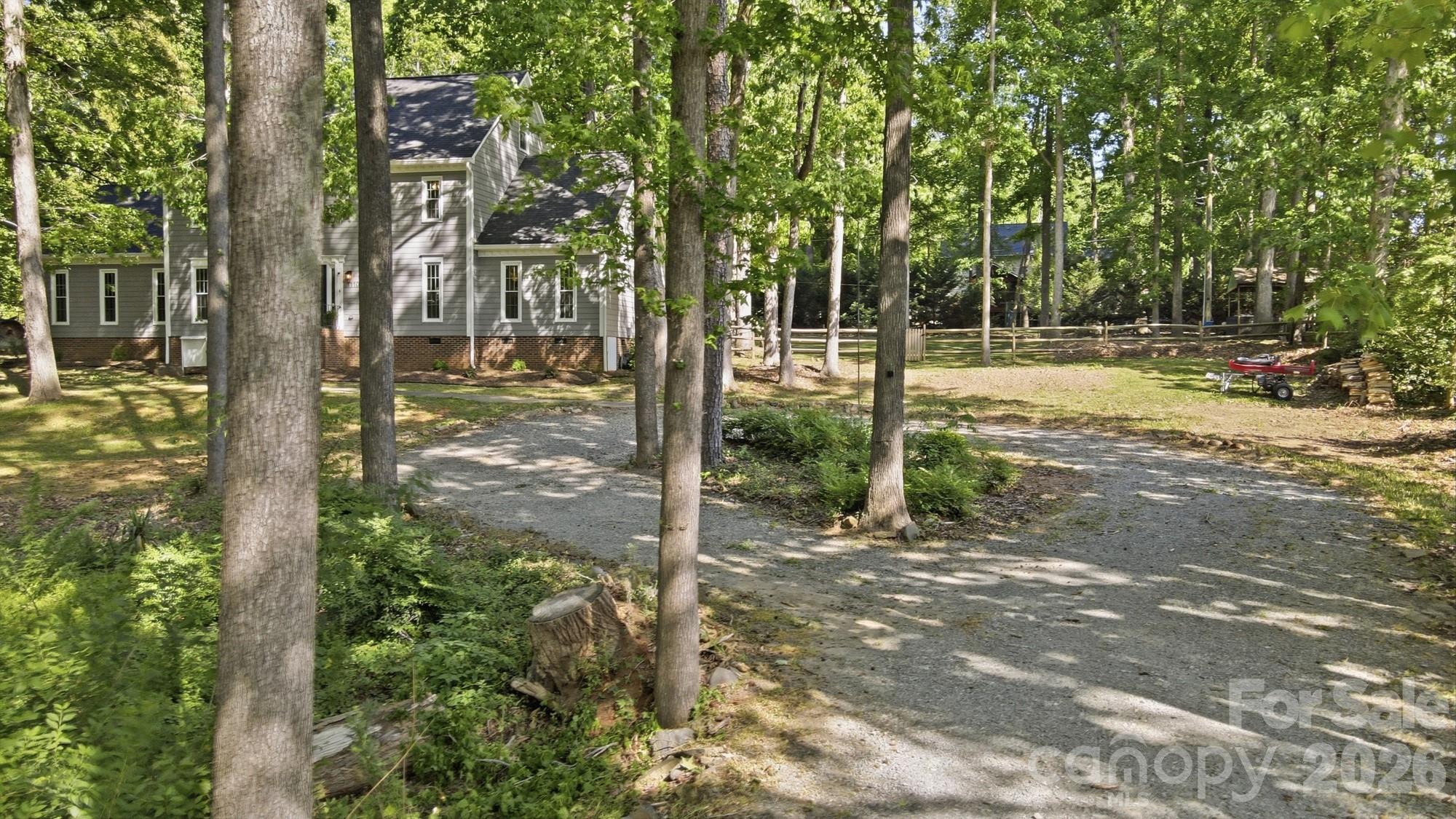 11103 Idlewild Road Matthews, NC 28105 - Photo 2 of 48