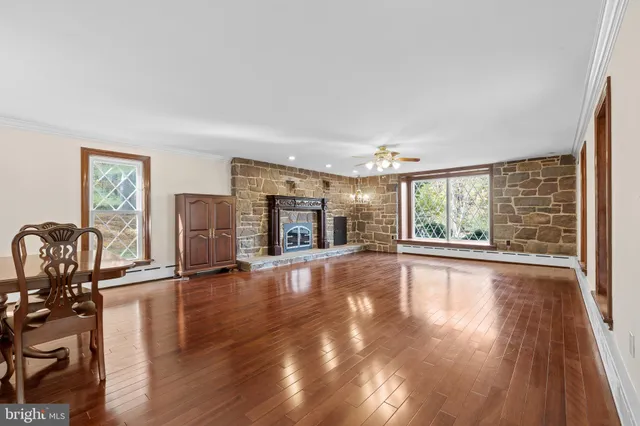 $850,000 | 2 Meng Road, Schwenksville, PA 19473