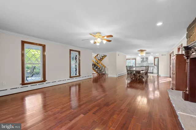 $850,000 | 2 Meng Road, Schwenksville, PA 19473