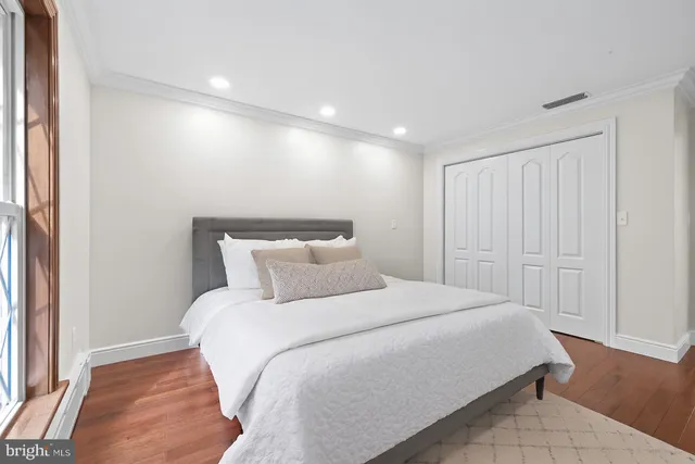 $850,000 | 2 Meng Road, Schwenksville, PA 19473