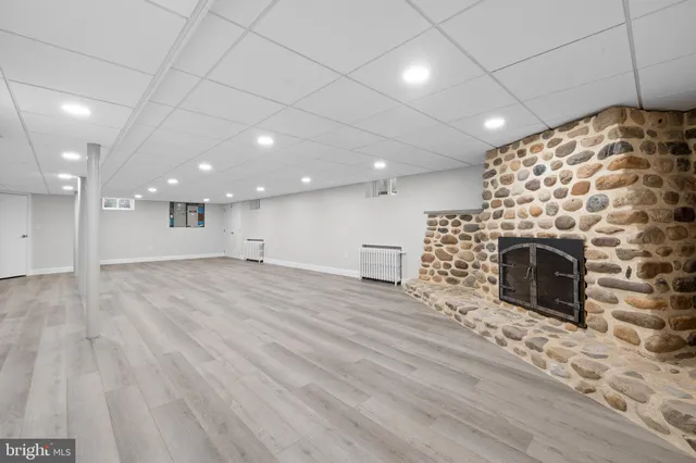 $850,000 | 2 Meng Road, Schwenksville, PA 19473