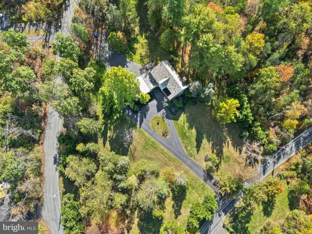 $850,000 | 2 Meng Road, Schwenksville, PA 19473