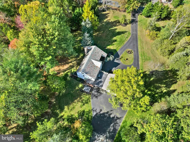$850,000 | 2 Meng Road, Schwenksville, PA 19473