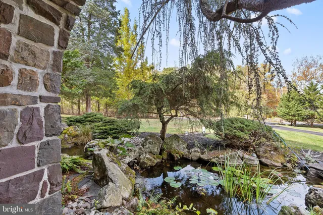 $850,000 | 2 Meng Road, Schwenksville, PA 19473