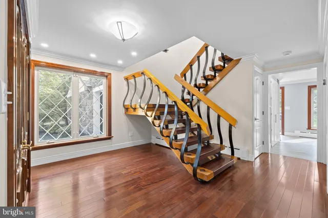 $850,000 | 2 Meng Road, Schwenksville, PA 19473