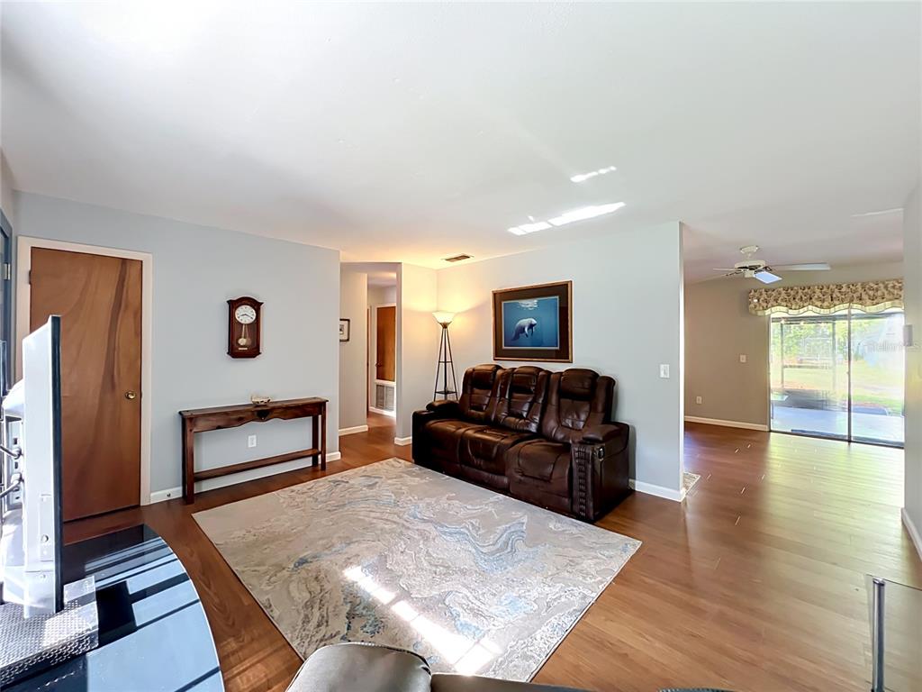 7514 Riverside Place Orlando, FL 32810 - Photo 3 of 20 Gallery Image 3