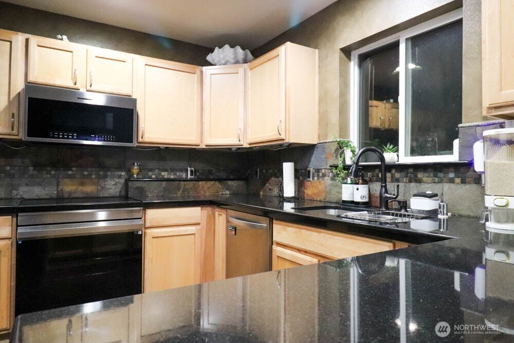 17211 Hound Dog Lane Southwest Rochester, WA 98579 - Photo 8 of 14