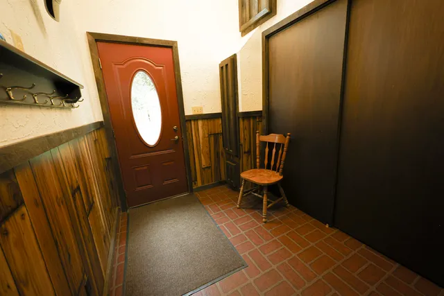 $289,900 | 12244 Leo's Road, Suring, WI 54174