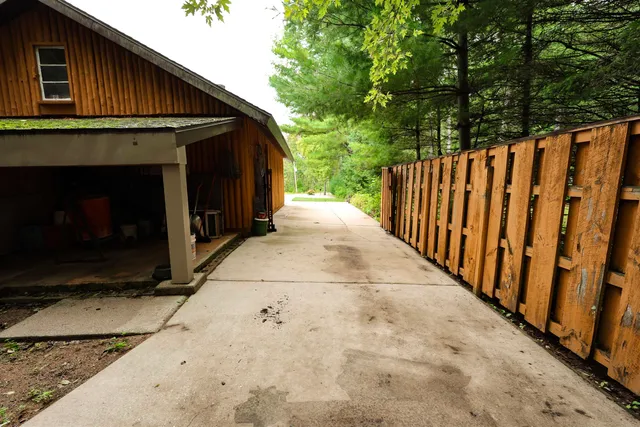 $289,900 | 12244 Leo's Road, Suring, WI 54174