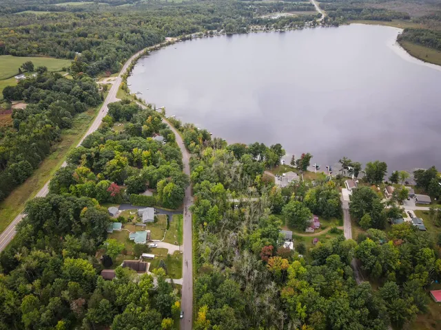 $289,900 | 12244 Leo's Road, Suring, WI 54174