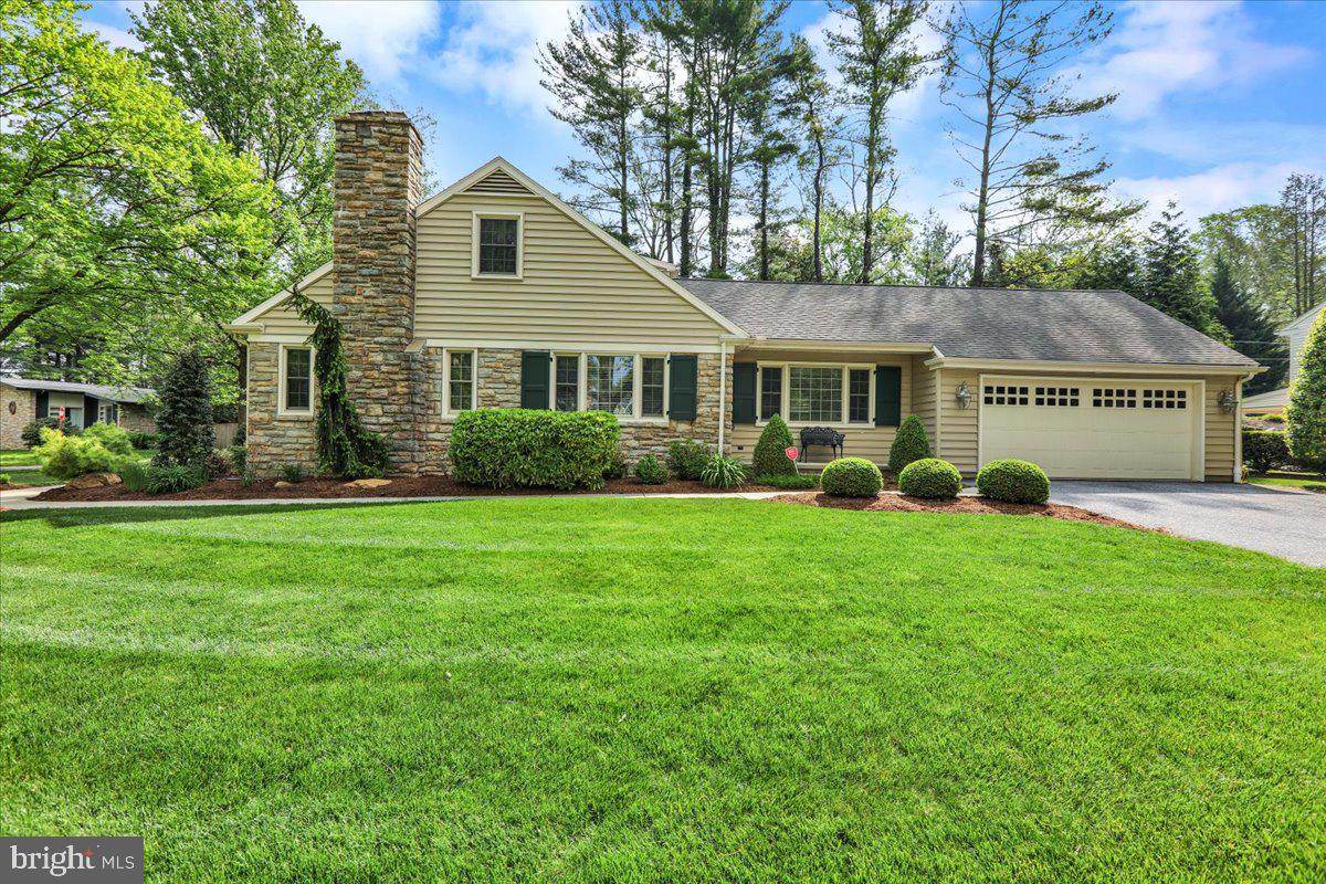 2 Cardinal Road Wyomissing, PA 19610 - Photo 3 of 51 a front view of house with yard and green space