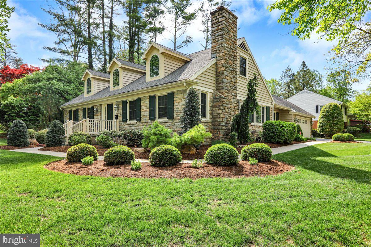 2 Cardinal Road Wyomissing, PA 19610 - Photo 45 of 51 a front view of a house with a garden