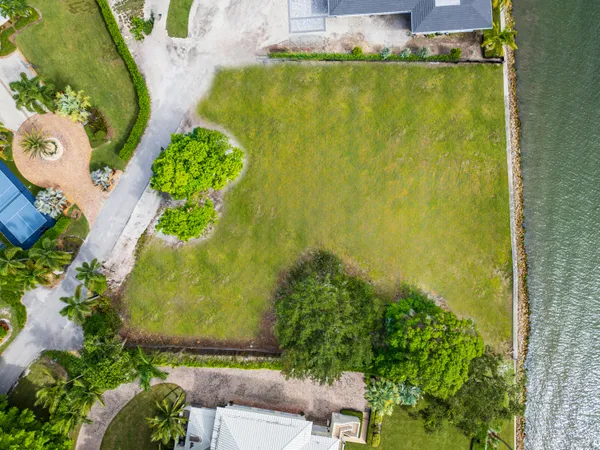 $4,200,000 | 4082 Southeast Old St Lucie Boulevard, Stuart, FL 34996