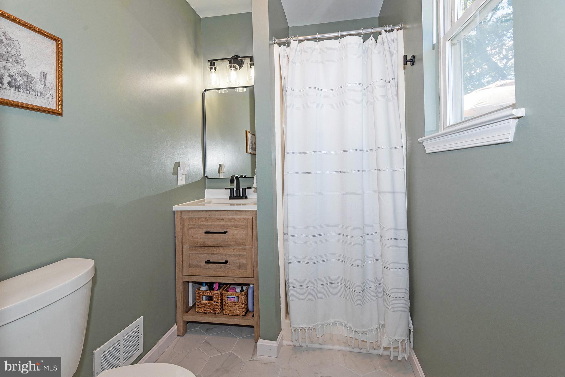 313 Winston Road Pasadena, MD 21122 - Photo 12 of 38 Gallery Image 12