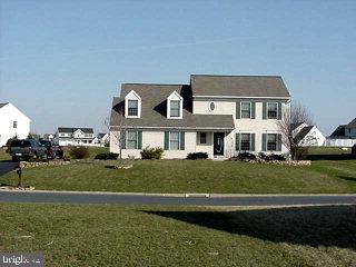 378 Squire Lane Lititz, PA 17543 - Photo 1 of 5 Gallery Image 1