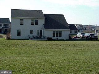 378 Squire Lane Lititz, PA 17543 - Photo 2 of 5 Gallery Image 2