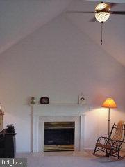 378 Squire Lane Lititz, PA 17543 - Photo 3 of 5 Gallery Image 3