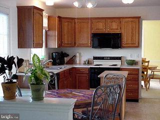 378 Squire Lane Lititz, PA 17543 - Photo 5 of 5 Gallery Image 5