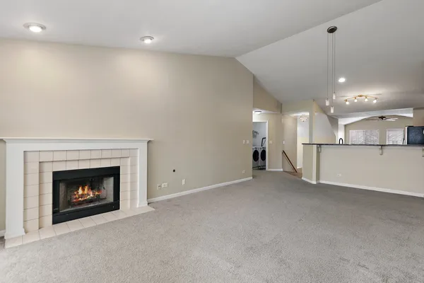 $2,700 | 240 Camel Bend Court, Schaumburg, IL 60107