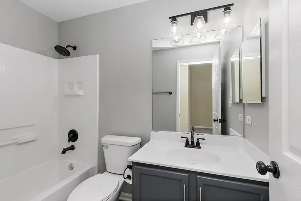 $2,700 | 240 Camel Bend Court, Schaumburg, IL 60107