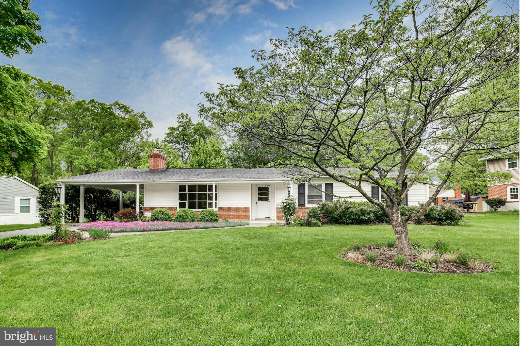 211 East Ridgely Road Lutherville-Timonium, MD 21093 - Photo 1 of 30 Exterior (Front)