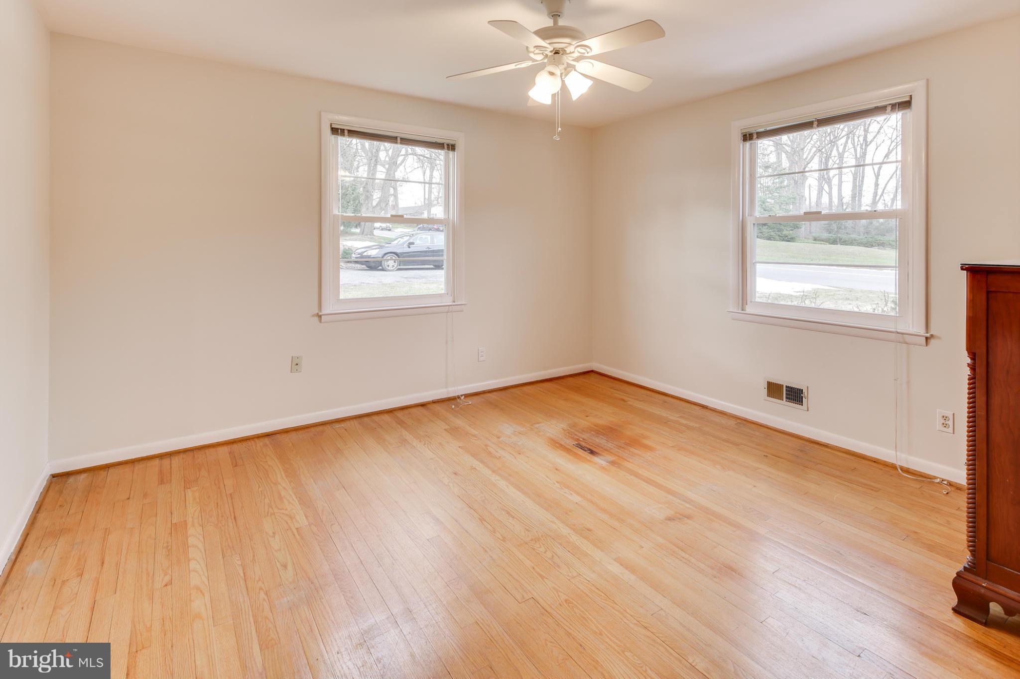 211 East Ridgely Road Lutherville-Timonium, MD 21093 - Photo 20 of 30 Bedroom