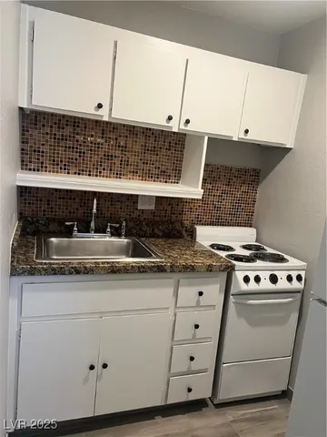 $900 | 4600 South University Center Drive, Unit 137, Las Vegas, NV 89119