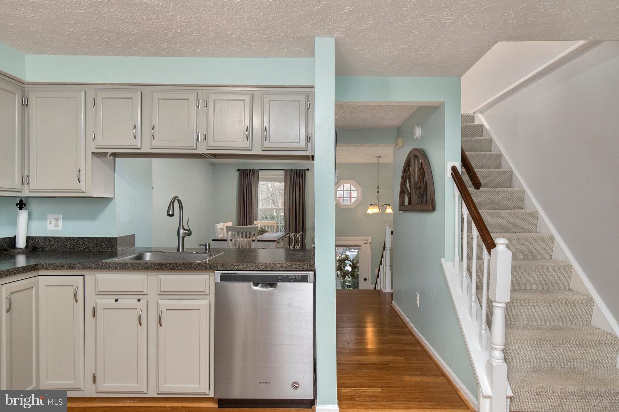 11926 Fieldthorn Court Reston, VA 20194 - Photo 11 of 31