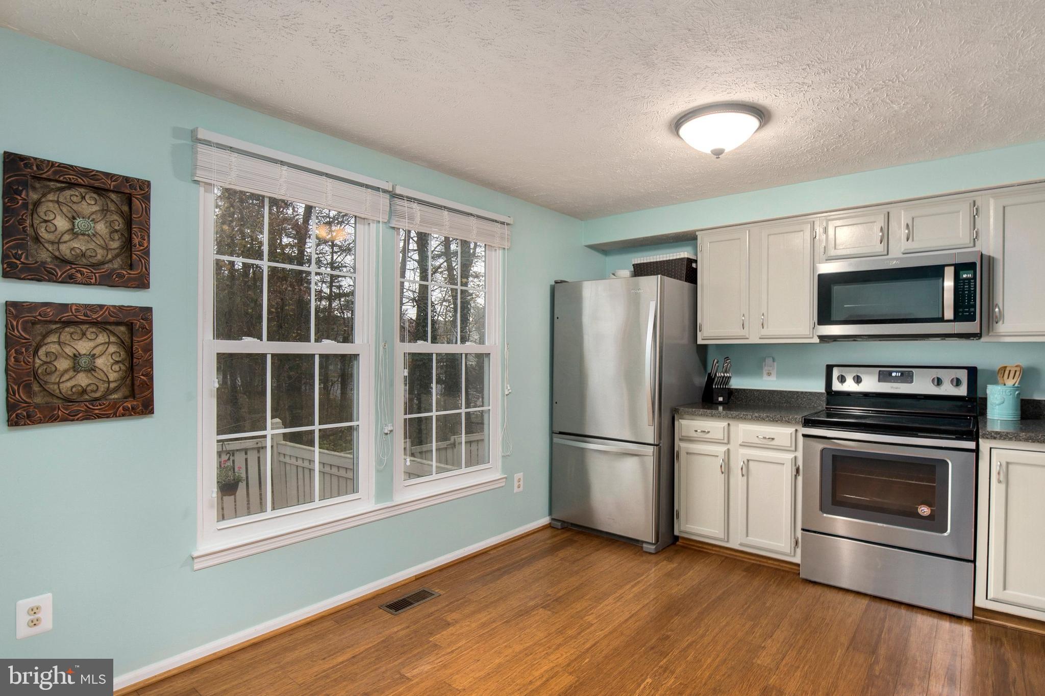 11926 Fieldthorn Court Reston, VA 20194 - Photo 8 of 31