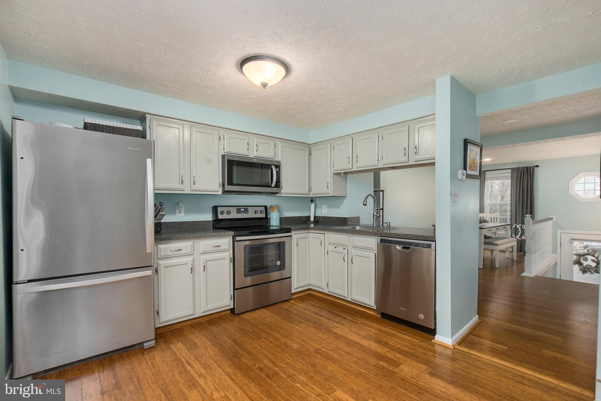 11926 Fieldthorn Court Reston, VA 20194 - Photo 10 of 31