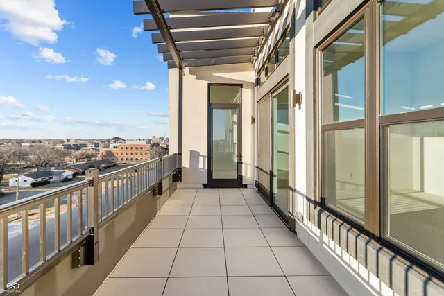 $860,000 | 1155 South Rangeline Road, Unit 503, Carmel, IN 46032