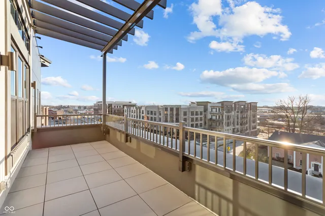 $860,000 | 1155 South Rangeline Road, Unit 503, Carmel, IN 46032