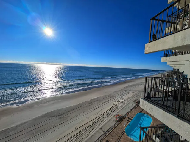 $299,000 | 1210 North Waccamaw Drive, Unit 702, Murrells Inlet, SC 29576