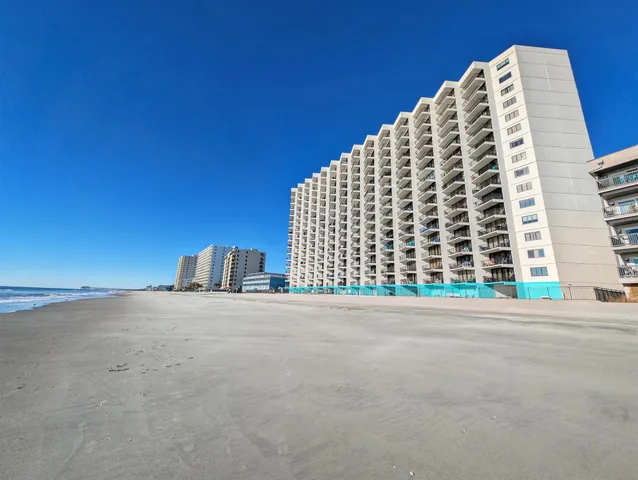 $299,000 | 1210 North Waccamaw Drive, Unit 702, Murrells Inlet, SC 29576